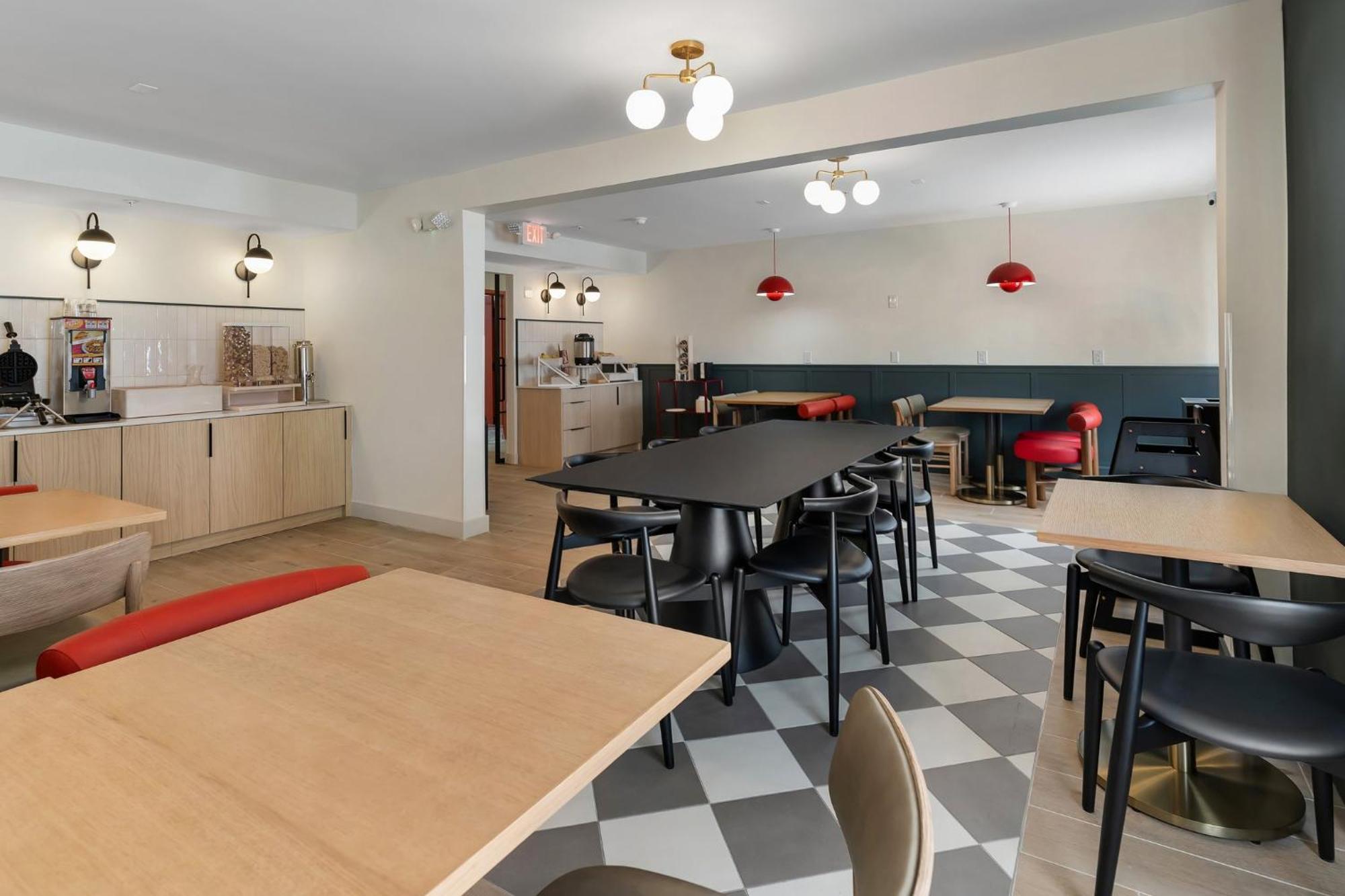 Bob Hotels Tallahassee - Boutique On Budget Exterior photo